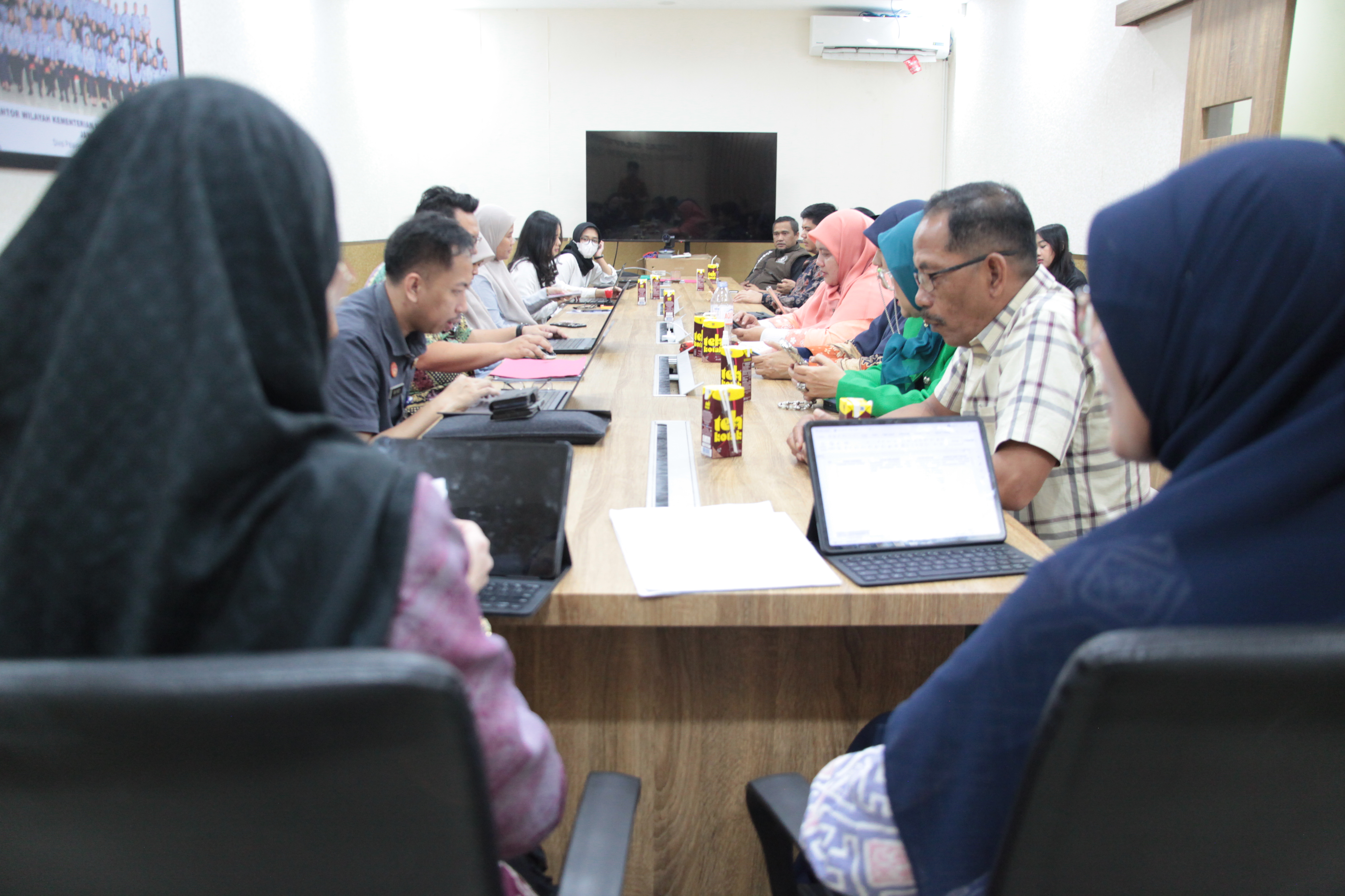 Kemenkum Jabar Analisis 7 Raperda Usulan DPRD Kota Bogor, Ketenagakerjaan hingga Hunian Vertikal Jadi Pembahasan